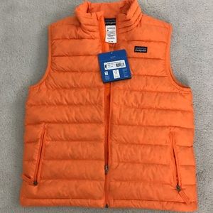 Boys NWT Patagonia Down Vest Orange XL (14)